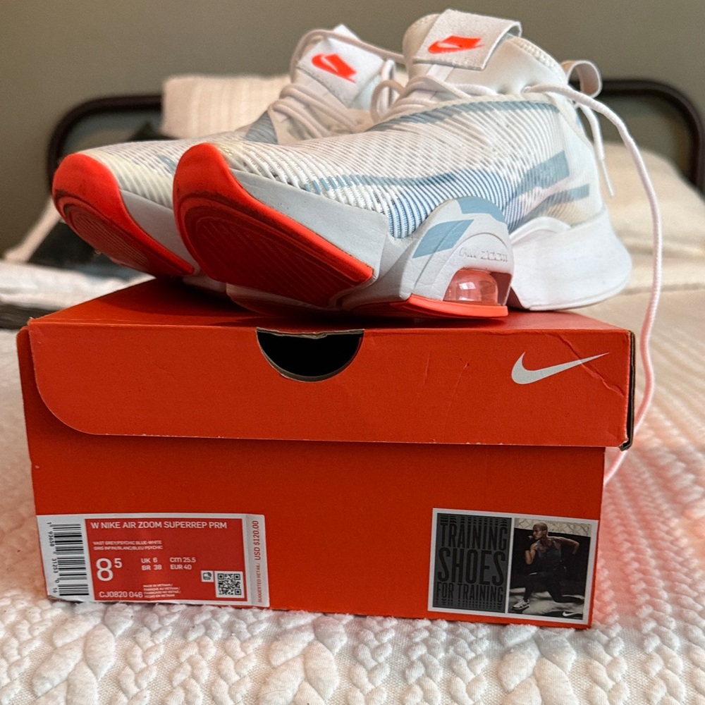 Women’s nike air zooms